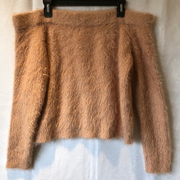 Mink Pink sweater Sz Large - Picture 9 of 13